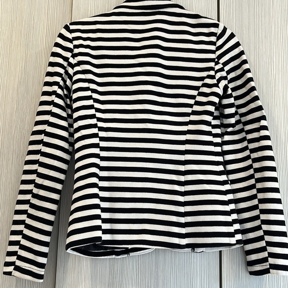 Forever 21 Striped Blazer | Black & White | Fitted‎ Jersey Knit | Size S - Picture 11 of 12
